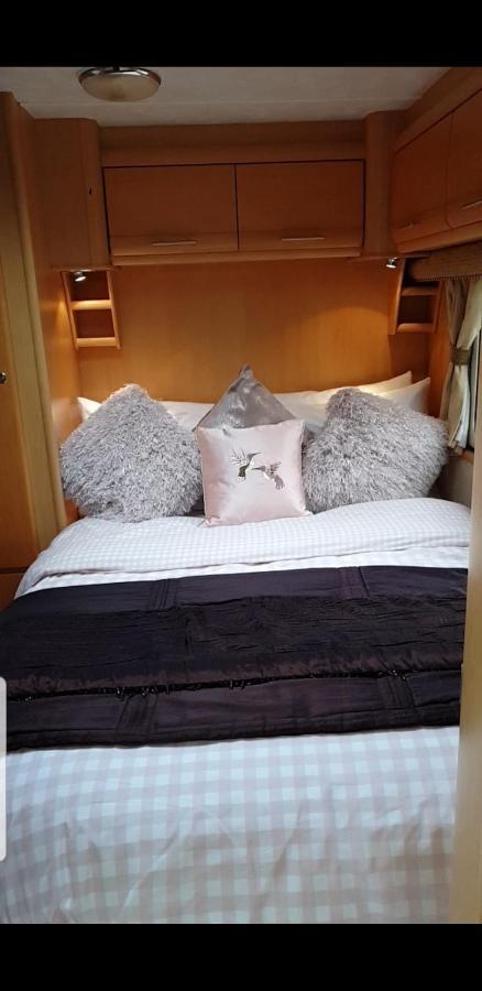Self Contained Holiday Home Caravan Corsham Exterior foto