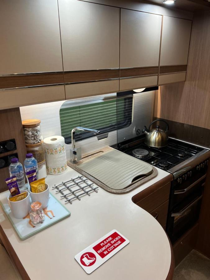 Self Contained Holiday Home Caravan Corsham Exterior foto